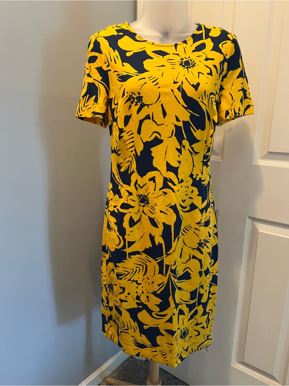 Trina Turk Zap Marigold and Navy Floral Print Stretch Mini Dress Size Medium